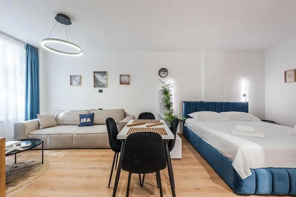 Apartment Coastal Pines Studio Oasis By Ps Golem  Albania