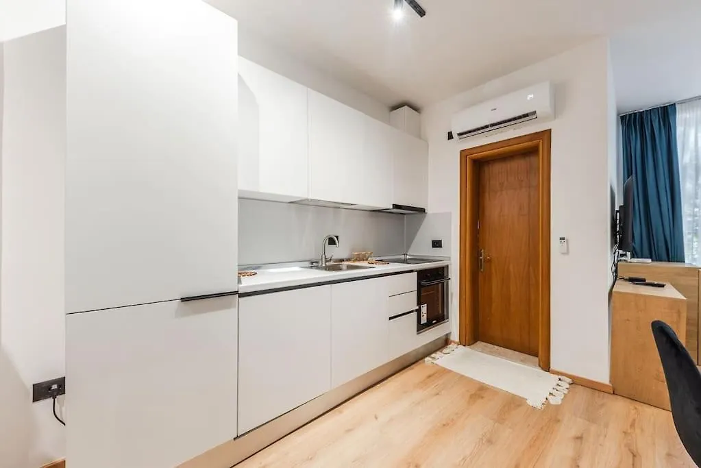 Coastal Pines Studio Oasis By Ps Golem  Apartment Golem (Tirana)